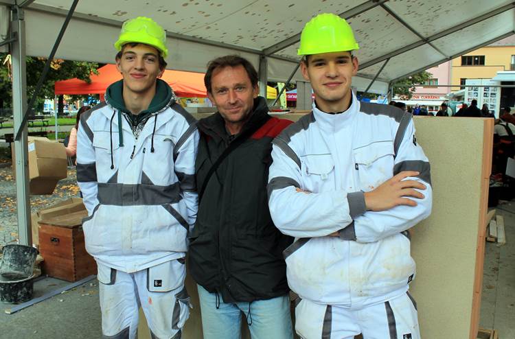 Naši zedníci třikrát první na soutěži SKILL 2022