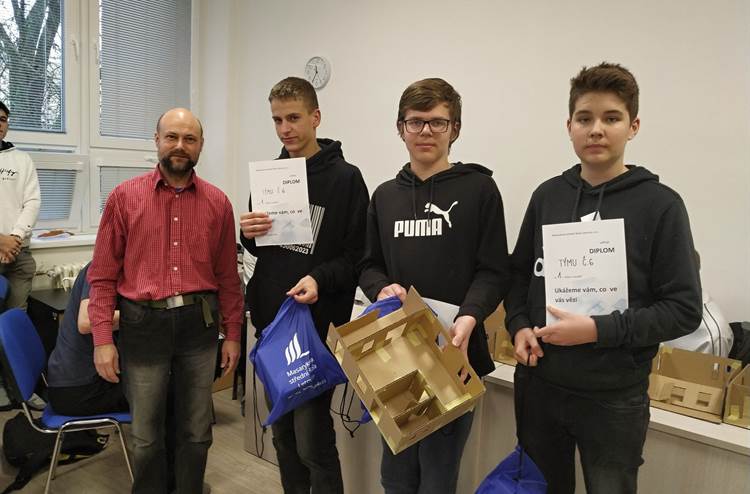 Soutěž „Ukážeme vám, co ve vás vězí“