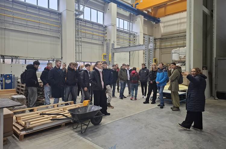 Stavaři v centru AdMaS a v kostele sv. Jakuba v Brně