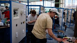 Elektrikáři na soutěži a veletrhu Ampér 2025
